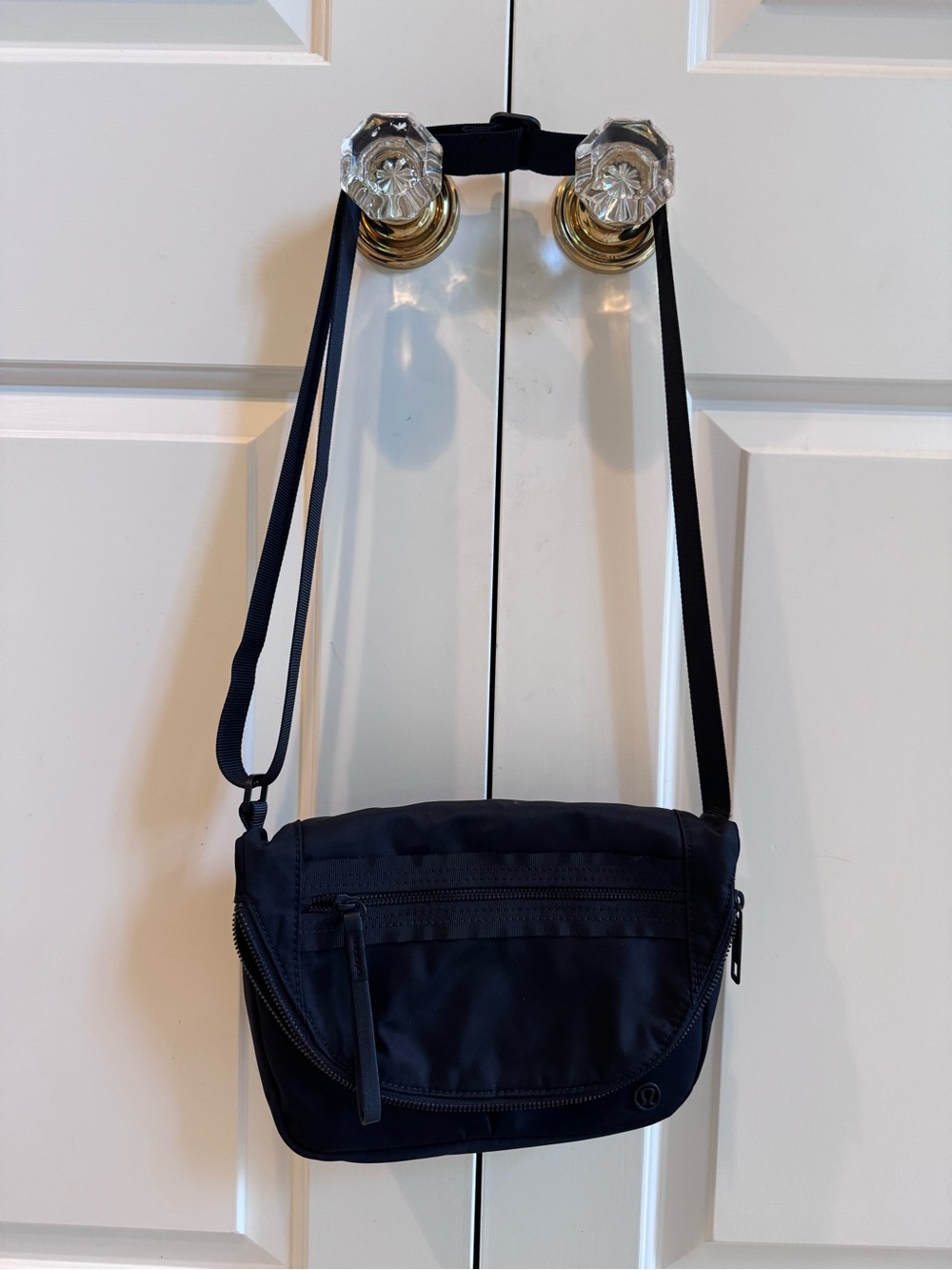 lululemon athletica Black Women’s Crossbody Messenger